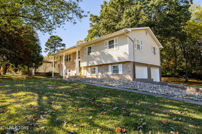 11909 Midhurst Drive