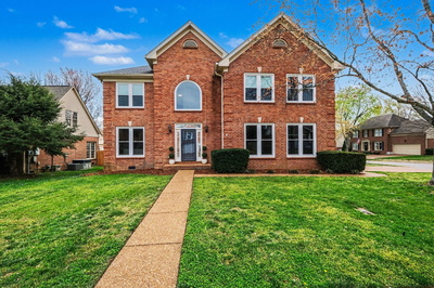 727 Sir Winston Pl
