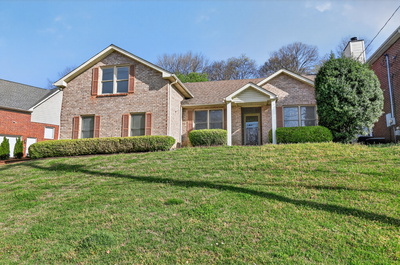 7208 Poplar Creek Trce