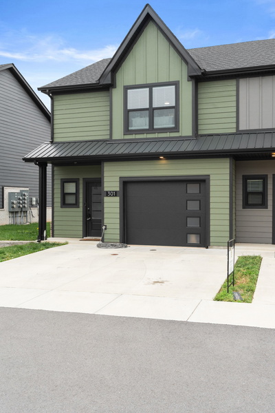 301 Jonathan Wade Pvt Cir