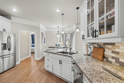 1213 Lake Marie Rd