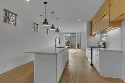 3035 Edwin Cir