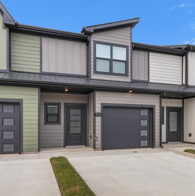 302 Jonathan Wade Circle