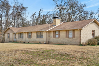 Exterior view of 403 Cunniff Pkwy in Goodlettsville, TN