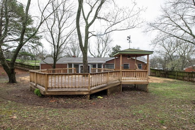 220 Haywood Ln