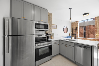 117 E 7th Street