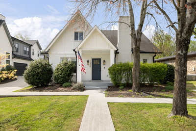 1206 Riverside Drive