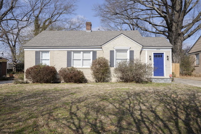 Exterior view of 2522 N EDWIN CIR in Memphis, TN