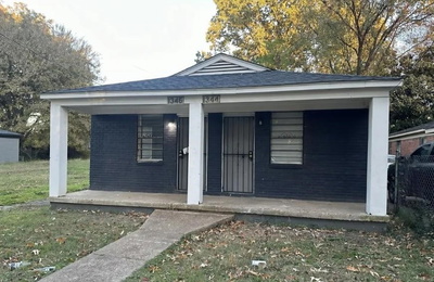 1344 HYDE PARK BLVD