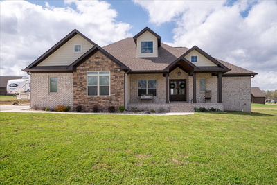 114 Hurst Dr