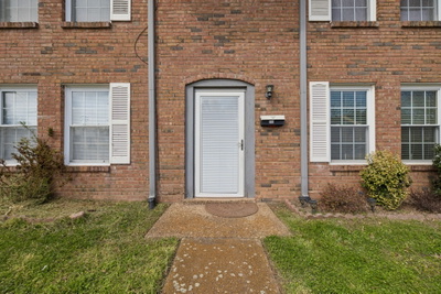 5510 Country Dr