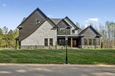 4025 Sadie Grace Way