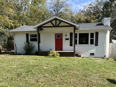 116 S Bright Hill St