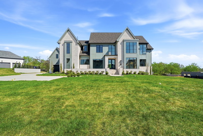 8106 Turning Point Dr