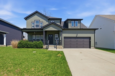 1135 Charles Thomas Dr