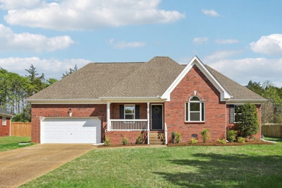 Exterior view of 229 Parrish Pl in Mount Juliet, TN