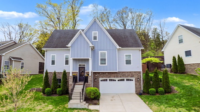 1736 Woodland Pointe Dr