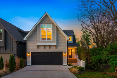 546 Whispering Hills Dr