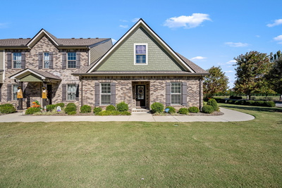 5640 Maples Retreat Dr