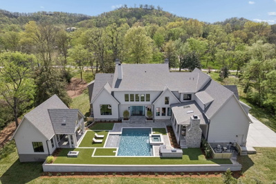 1114 Tyne Blvd