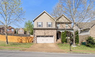 7969 Oakfield Grv