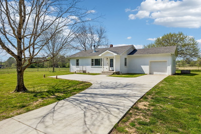 570 Piney Rd, W