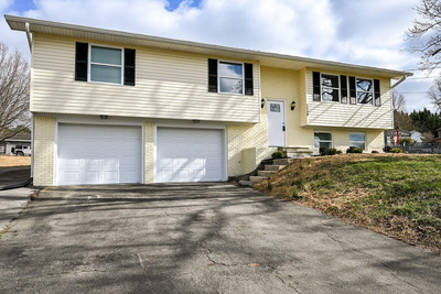 Exterior view of 3230 SE Jackson Circle, SE in Cleveland, TN