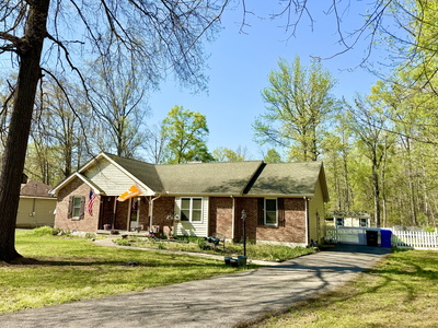 402 Rolling Acres Dr