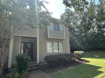 523 Belle Pointe Ct