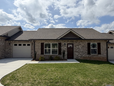 1505 Green Ln