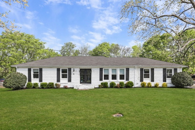 1136 Howell Dr