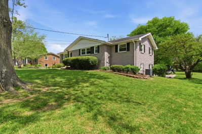 141 Maple Dr