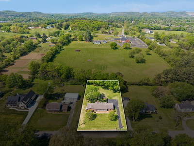 1002 Shannon Ln