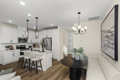 326 Lynwood Station Boulevard