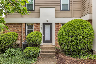 940 Gale Ln