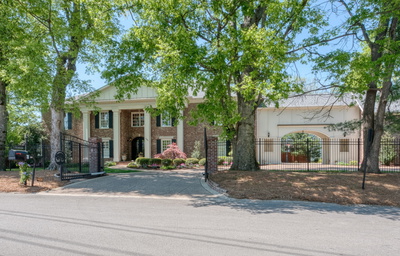 107 Sturbridge Dr