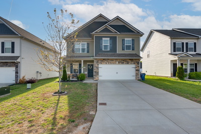315 Petunia Dr