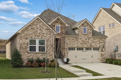 428 Triple Crown Cir