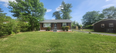 1343 Paradise Hill Rd