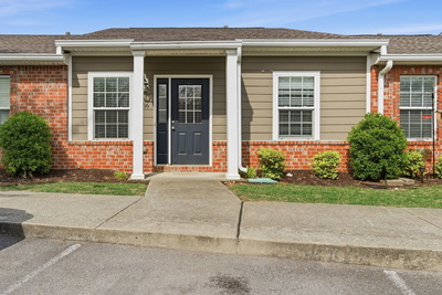 1040 Charlie Daniels Pkwy