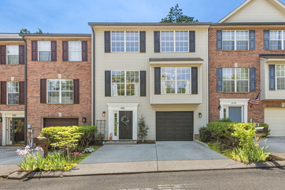 480 Huntington Ridge Dr