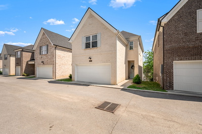 2656 Lakevilla Dr