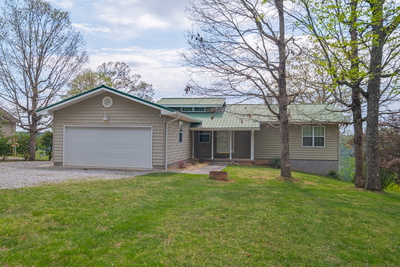 1927 Laurel Lake Dr