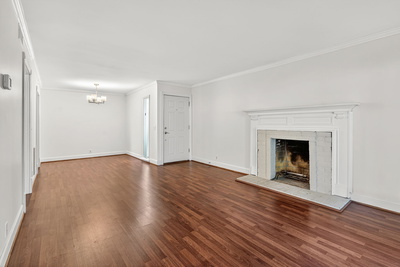 2116 Hobbs Rd