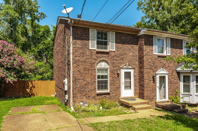 406 Woodsman Ct