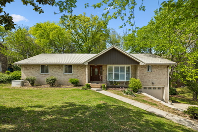 505 Foothill Dr