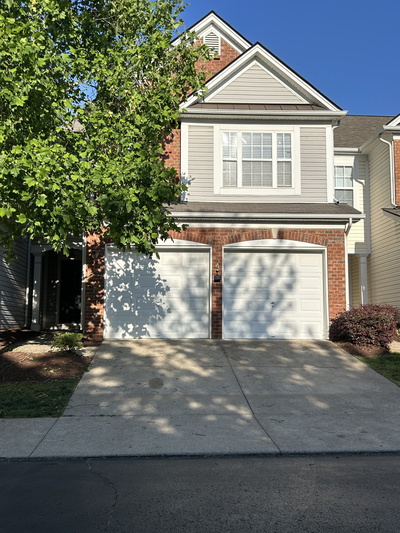 436 Lazy Creek Ln
