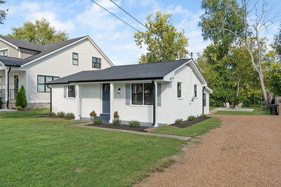 1305 Chickering Dr