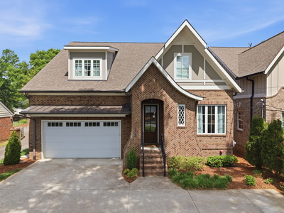842 Woodmont Blvd