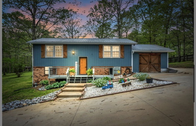 1051 Twin Pine Rd